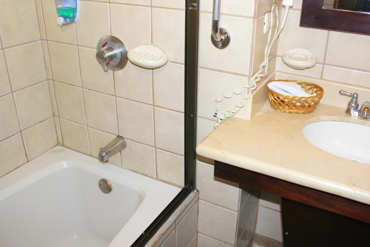 Sportsmens Lodge - Gentlemen'S Club (Adults Only) San José Dış mekan fotoğraf